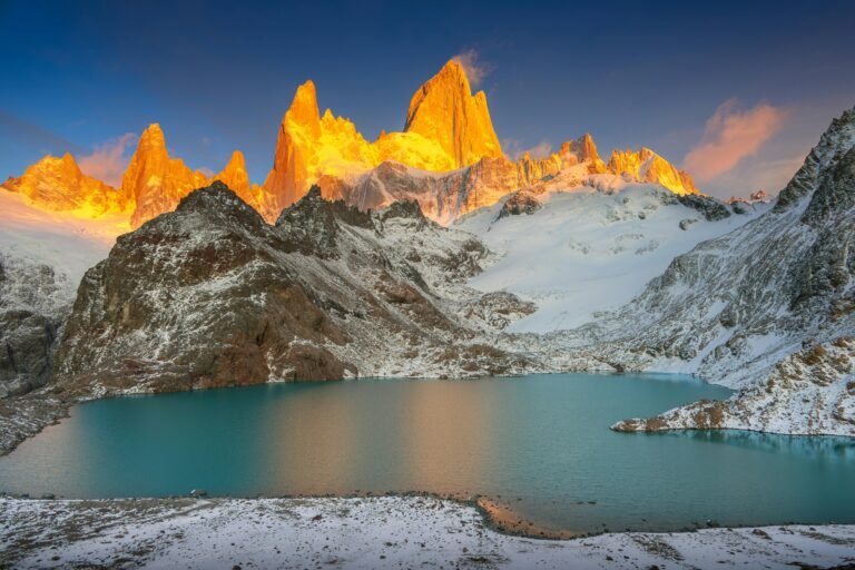 Montagnes ensoleillées et lac d'Argentine - Voyage d’initiation à la géobiologie en Argentine autour des missions jésuites